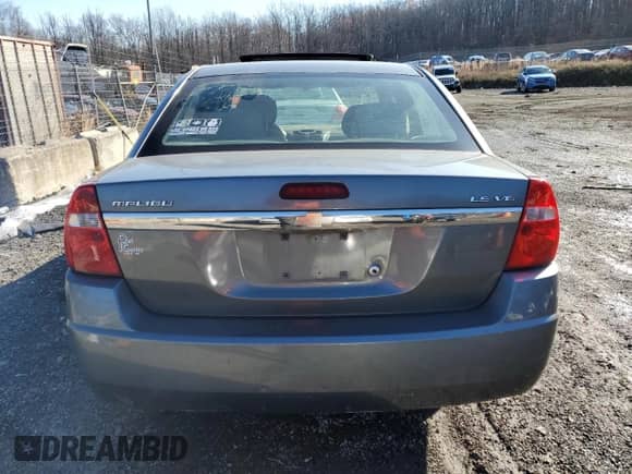 2004 Chevrolet Malibu LS z VIN 1G1ZT54864F153649, wystawiony jako Copart lot #83007004 z przebiegiem Nie podano mil oraz Szkoda całkowita • Salvage title. Historia ofert i sprzedaży dostępna na DreamBid. Obrazek 6.