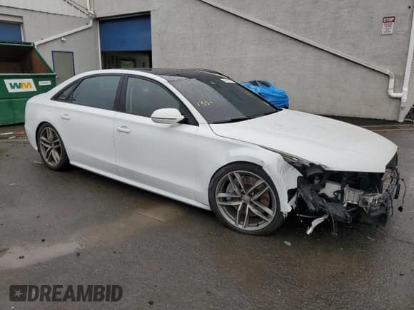 ✅ 2017 Audi A8 Sport • VIN: WAU43AFD4HN004010 • Lot: 86876745. Wystawiony na Copart z przebiegiem 118 261 mil. Bezpłatny archiwum sprzedaży aukcyjnych z USA i szczegółowy raport historii pojazdu na DreamBid. Zdjęcie 4.