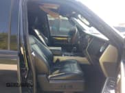 ✅ 2008 Ford Expedition Limited • VIN: 1FMFU19578LA02157 • Lot: 42932352. Wystawiony na IAAI z przebiegiem 208 861 mil. Bezpłatny archiwum sprzedaży aukcyjnych z USA i szczegółowy raport historii pojazdu na DreamBid. Zdjęcie 5.