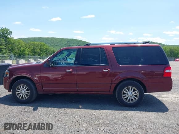 ✅ 2012 Ford Expedition Max Limited • VIN: 1FMJK2A57CEF34782 • Lot: 42364292. Listed on IAAI with 276,614 mi. Free auction sales archive from the USA and detailed vehicle history report at DreamBid. Image 14.