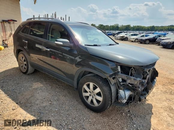 ✅ 2012 Kia Sorento LX • VIN: 5XYKT4A23CG190690 • Lot: 80503325. Listed on Copart with 114,622 mi. Free auction sales archive from the USA and detailed vehicle history report at DreamBid. Image 4.
