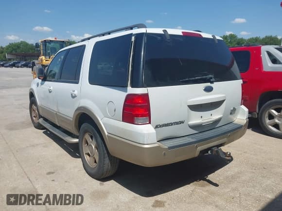 ✅ 2006 Ford Expedition Eddie Bauer • VIN: 1FMPU17566LA81650 • Лот: 42966224. Опубликован ранее на IAAI с пробегом 214 857 миль. Бесплатный доступ к архиву аукционных продаж из США и подробный отчёт об истории автомобиля на DreamBid. Изображение 3.