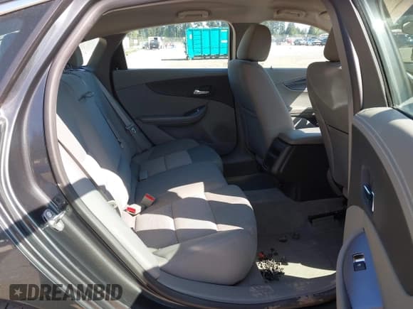 ✅ 2015 Chevrolet Impala LS • VIN: 2G11Z5SL9F9142689 • Lot: 42153264. Listed on IAAI with 62,937 mi. Free auction sales archive from the USA and detailed vehicle history report at DreamBid. Image 8.