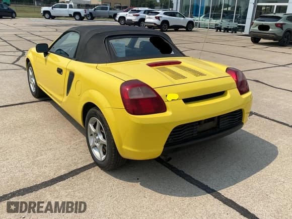 ✅ 2002 Toyota MR2 • VIN: JTDFR320820042546 • Lot: 68170635. Listed on Copart with 174,992 mi. Free auction sales archive from the USA and detailed vehicle history report at DreamBid. Image 3.