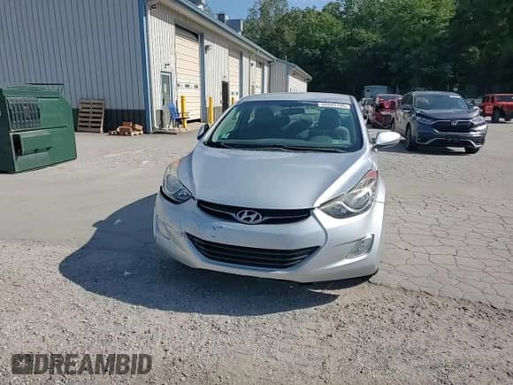 2013 Hyundai Elantra GLS с VIN 5NPDH4AE5DH241668, выставлен на аукционе Copart как лот 80609145 с пробегом 138 129 миль миль и Списание • Salvage title. История ставок и продаж доступна на DreamBid. Изображение 13.