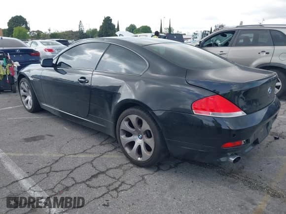 ✅ 2006 BMW 6 Series 650Ci • VIN: WBAEH13486CR49271 • Лот: 41916357. Опубликован ранее на IAAI с пробегом 170 852 миль. Бесплатный доступ к архиву аукционных продаж из США и подробный отчёт об истории автомобиля на DreamBid. Изображение 6.