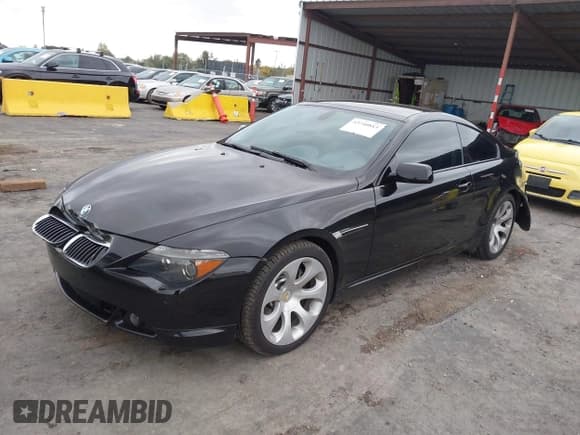 ✅ 2005 BMW 6 Series 645Ci • VIN: WBAEH73465CF95156 • Лот: 43740813. Опубликован ранее на IAAI с пробегом 99 354 миль. Бесплатный доступ к архиву аукционных продаж из США и подробный отчёт об истории автомобиля на DreamBid. Изображение 17.