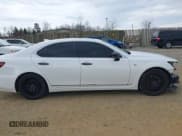 ✅ 2015 Lexus LS 460 • VIN: JTHCL5EF6F5024277 • Лот: 41899528. Опубликован ранее на IAAI с пробегом 126 743 миль. Бесплатный доступ к архиву аукционных продаж из США и подробный отчёт об истории автомобиля на DreamBid. Изображение 14.