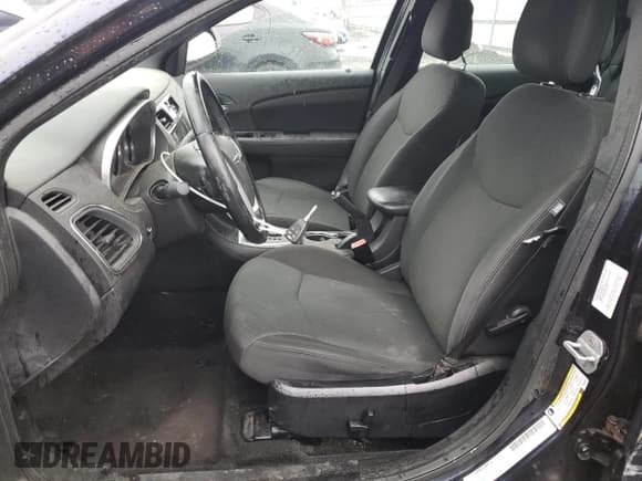 ✅ 2011 Chrysler 200 Touring • VIN: 1C3BC1FG5BN503558 • Lot: 43418005. Listed on Copart with 205,221 mi. Free auction sales archive from the USA and detailed vehicle history report at DreamBid. Image 7.