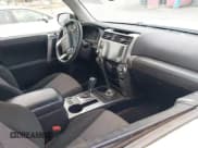 ✅ 2022 Toyota 4Runner SR5 • VIN: JTEMU5JR2N6053461 • Lot: 43195690. Listed on IAAI with 37,736 mi. Free auction sales archive from the USA and detailed vehicle history report at DreamBid. Image 5.