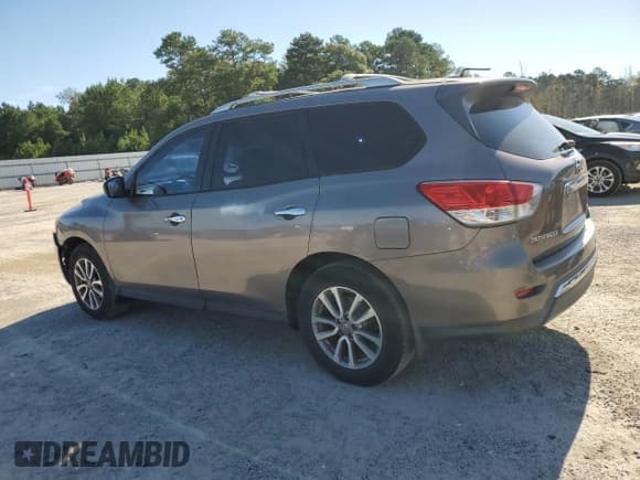 ✅ 2014 Nissan Pathfinder SV • VIN: 5N1AR2MN7EC649842 • Лот: 70925955. Опубликован ранее на Copart с пробегом 165 661 миль. Бесплатный доступ к архиву аукционных продаж из США и подробный отчёт об истории автомобиля на DreamBid. Изображение 2.