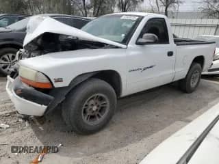 2000 Dodge Dakota с VIN 1B7FL26X8YS588909, выставлен на аукционе Copart как лот 52428235 с пробегом 156 894 миль миль и Чистый • Clean title. История ставок и продаж доступна на DreamBid. Изображение 1.