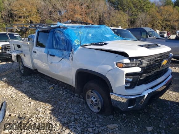 ✅ 2024 Chevrolet Silverado 1500 • VIN: 1GB4WLE79RF466578 • Лот: 84248384. Опубликован ранее на Copart с пробегом 748 миль. Бесплатный доступ к архиву аукционных продаж из США и подробный отчёт об истории автомобиля на DreamBid. Изображение 4.