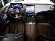 ✅ 2023 Mercedes-Benz EQE 500 • VIN: 4JGGM2CB0PA016386 • Lot: 49459514. Wystawiony na Copart z przebiegiem 14 548 mil. Bezpłatny archiwum sprzedaży aukcyjnych z USA i szczegółowy raport historii pojazdu na DreamBid. Zdjęcie 8.