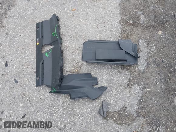 ✅ 2023 Kia EV6 Wind • VIN: KNDC34LA2P5111419 • Lot: 42424000. Listed on IAAI with 24,725 mi. Free auction sales archive from the USA and detailed vehicle history report at DreamBid. Image 12.