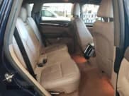 ✅ 2014 Porsche Cayenne Diesel • VIN: WP1AF2A2XELA33218 • Lot: 81865595. Wystawiony na Copart z przebiegiem 190 654 mil. Bezpłatny archiwum sprzedaży aukcyjnych z USA i szczegółowy raport historii pojazdu na DreamBid. Zdjęcie 11.