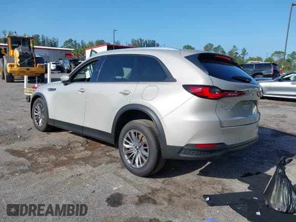 ✅ 2025 Mazda CX-90 Preferred • VIN: JM3KKBHDXS1224788 • Lot: 42007081. Wystawiony na IAAI z przebiegiem 752 mil. Bezpłatny archiwum sprzedaży aukcyjnych z USA i szczegółowy raport historii pojazdu na DreamBid. Zdjęcie 3.