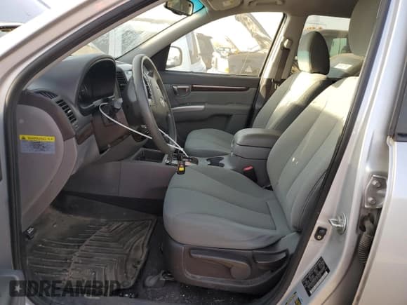 ✅ 2010 Hyundai Santa Fe GLS • VIN: 5NMSGDABXAH413993 • Lot: 74852934. Listed on Copart with 127,095 mi. Free auction sales archive from the USA and detailed vehicle history report at DreamBid. Image 7.