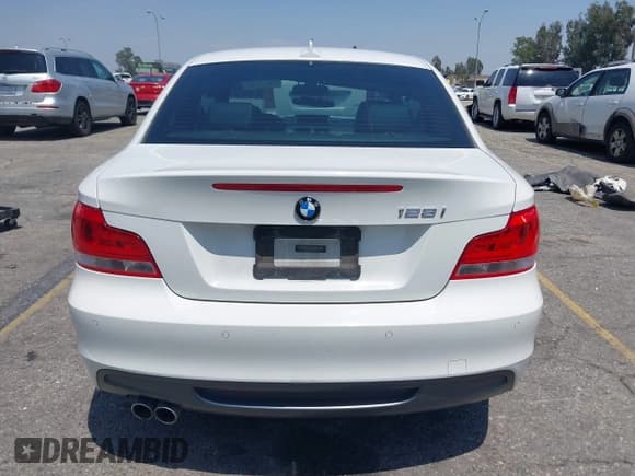 ✅ 2012 BMW 1 Series 128i • VIN: WBAUP7C50CVP24059 • Лот: 42455628. Опубликован ранее на IAAI с пробегом 145 750 миль. Бесплатный доступ к архиву аукционных продаж из США и подробный отчёт об истории автомобиля на DreamBid. Изображение 16.