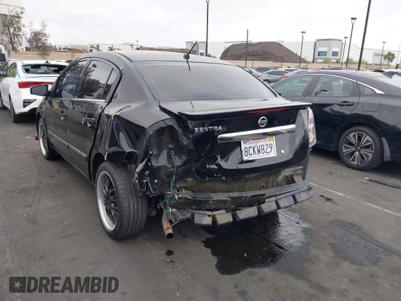 ✅ 2012 Nissan Sentra SR • VIN: 3N1AB6AP9CL762217 • Лот: 42207671. Опубликован ранее на IAAI с пробегом 105 641 миль. Бесплатный доступ к архиву аукционных продаж из США и подробный отчёт об истории автомобиля на DreamBid. Изображение 6.