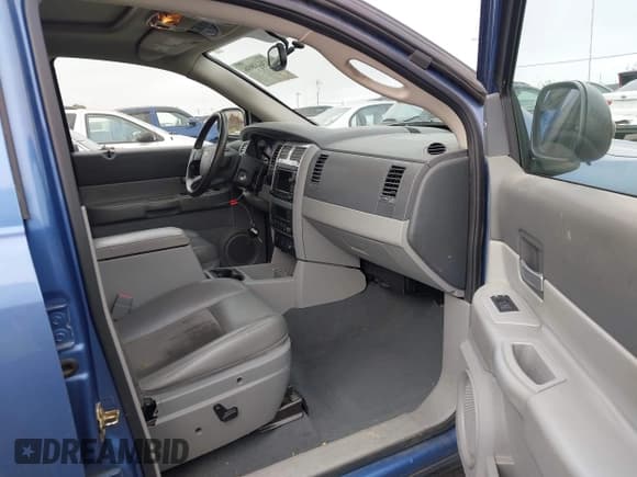 ✅ 2007 Dodge Durango Limited • VIN: 1D8HB58297F511781 • Лот: 43640936. Опубликован ранее на IAAI с пробегом 172 432 миль. Бесплатный доступ к архиву аукционных продаж из США и подробный отчёт об истории автомобиля на DreamBid. Изображение 5.