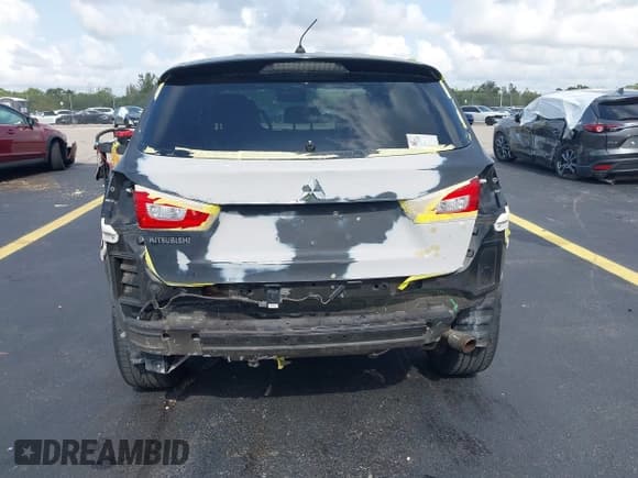 ✅ 2012 Mitsubishi Outlander SE • VIN: JA4AP4AU7CZ005926 • Lot: 42358121. Wystawiony na IAAI z przebiegiem 122 386 mil. Bezpłatny archiwum sprzedaży aukcyjnych z USA i szczegółowy raport historii pojazdu na DreamBid. Zdjęcie 6.