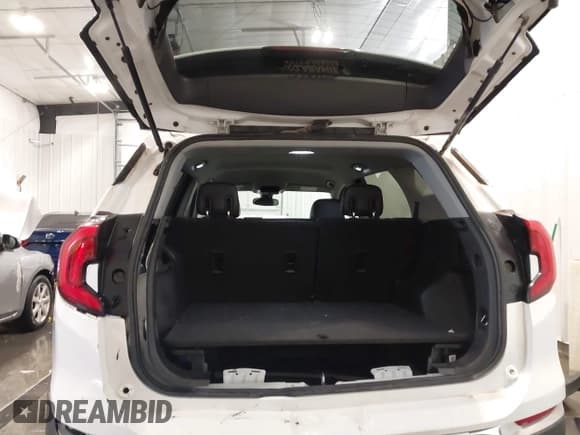 ✅ 2020 GMC Terrain SLT • VIN: 3GKALVEV5LL236894 • Лот: 42177466. Опубликован ранее на IAAI с пробегом 103 524 миль. Бесплатный доступ к архиву аукционных продаж из США и подробный отчёт об истории автомобиля на DreamBid. Изображение 18.