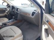 ✅ 2010 Audi Q5 Premium • VIN: WA1CKAFP6AA023676 • Lot: 43759170. Listed on IAAI with 200,364 mi. Free auction sales archive from the USA and detailed vehicle history report at DreamBid. Image 5.