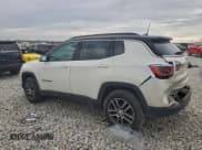✅ 2018 Jeep Compass Latitude • VIN: 3C4NJDBB9JT418618 • Lot: 92929905. Wystawiony na Copart z przebiegiem 121 115 mil. Bezpłatny archiwum sprzedaży aukcyjnych z USA i szczegółowy raport historii pojazdu na DreamBid. Zdjęcie 2.