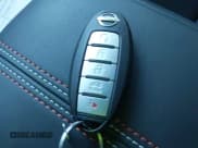 ✅ 2025 Nissan Altima SR • VIN: 1N4BL4CWXSN406192 • Лот: 43526950. Опубликован ранее на IAAI с пробегом 1 216 миль. Бесплатный доступ к архиву аукционных продаж из США и подробный отчёт об истории автомобиля на DreamBid. Изображение 11.