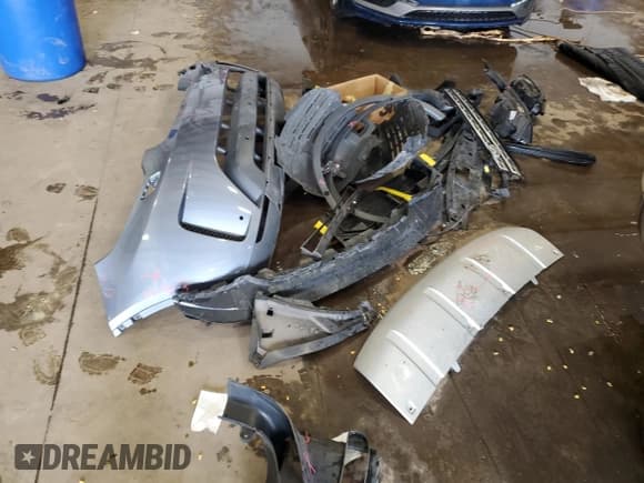 ✅ 2019 Land Rover Discovery HSE • VIN: SALRR2RV1KA086285 • Lot: 90234145. Wystawiony na Copart z przebiegiem 108 923 mil. Bezpłatny archiwum sprzedaży aukcyjnych z USA i szczegółowy raport historii pojazdu na DreamBid. Zdjęcie 13.