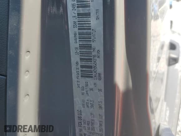 ✅ 2019 Jeep Wrangler Unlimited Sahara • VIN: 1C4HJXEN9KW543795 • Lot: 72017155. Wystawiony na Copart z przebiegiem 74 407 mil. Bezpłatny archiwum sprzedaży aukcyjnych z USA i szczegółowy raport historii pojazdu na DreamBid. Zdjęcie 13.