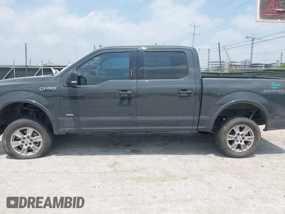 ✅ 2016 Ford F-150 XLT • VIN: 1FTEW1EGXGKF98015 • Lot: 42146591. Wystawiony na IAAI z przebiegiem 74 893 mil. Bezpłatny archiwum sprzedaży aukcyjnych z USA i szczegółowy raport historii pojazdu na DreamBid. Zdjęcie 14.