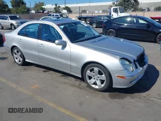 ✅ 2004 Mercedes-Benz E 500 • VIN: WDBUF70J44A456728 • Lot: 42894900. Wystawiony na IAAI z przebiegiem 116 368 mil. Bezpłatny archiwum sprzedaży aukcyjnych z USA i szczegółowy raport historii pojazdu na DreamBid. Zdjęcie 1.