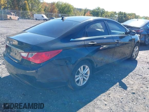 ✅ 2013 Hyundai Sonata GLS • VIN: 5NPEB4AC1DH652361 • Lot: 43409972. Listed on IAAI with 150,378 mi. Free auction sales archive from the USA and detailed vehicle history report at DreamBid. Image 4.