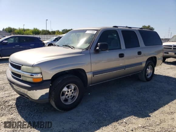 ✅ 2003 Chevrolet Suburban LS • VIN: 3GNEC16Z13G301988 • Лот: 63067535. Опубликован ранее на Copart с пробегом 246 069 миль. Бесплатный доступ к архиву аукционных продаж из США и подробный отчёт об истории автомобиля на DreamBid. Изображение 1.