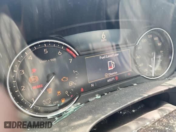 ✅ 2019 Cadillac XT4 FWD Luxury • VIN: 1GYAZAR45KF201750 • Lot: 62211595. Wystawiony na Copart z przebiegiem 60 371 mil. Bezpłatny archiwum sprzedaży aukcyjnych z USA i szczegółowy raport historii pojazdu na DreamBid. Zdjęcie 9.