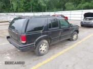 ✅ 1997 Oldsmobile Bravada • VIN: 1GHDT13W7V2707536 • Lot: 42761277. Listed on IAAI with 204,012 mi. Free auction sales archive from the USA and detailed vehicle history report at DreamBid. Image 4.