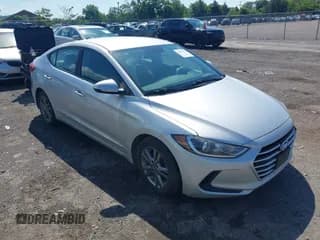 ✅ 2017 Hyundai Elantra Limited • VIN: 5NPD84LF7HH005132 • Лот: 42363125. Опубликован ранее на IAAI с пробегом 168 517 миль. Бесплатный доступ к архиву аукционных продаж из США и подробный отчёт об истории автомобиля на DreamBid. Изображение 1.