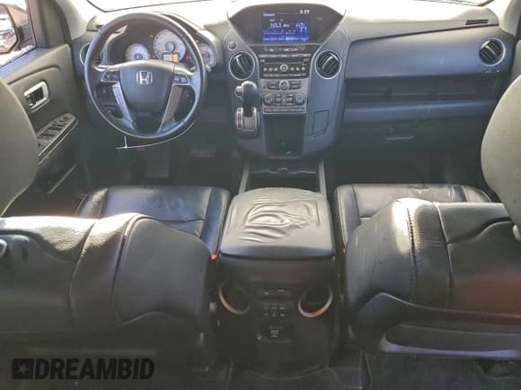 ✅ 2015 Honda Pilot EX-L • VIN: 5FNYF4H52FB003887 • Lot: 94680905. Listed on Copart with 172,770 mi. Free auction sales archive from the USA and detailed vehicle history report at DreamBid. Image 8.