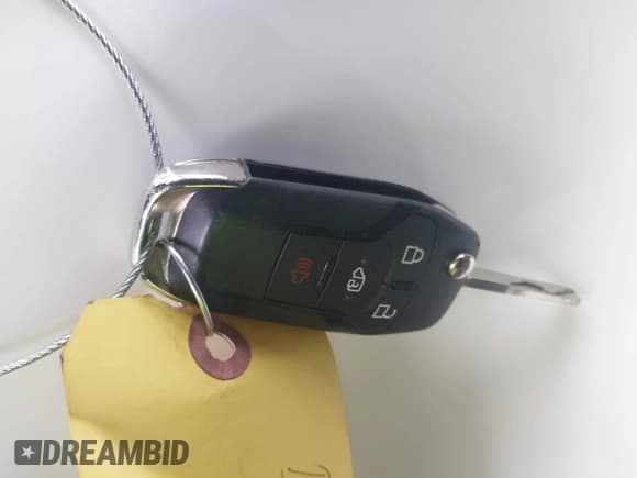 ✅ 2021 Ford Transit Cargo • VIN: 1FTBR3X87MKA56961 • Lot: 41671753. Wystawiony na IAAI z przebiegiem 93 912 mil. Bezpłatny archiwum sprzedaży aukcyjnych z USA i szczegółowy raport historii pojazdu na DreamBid. Zdjęcie 11.