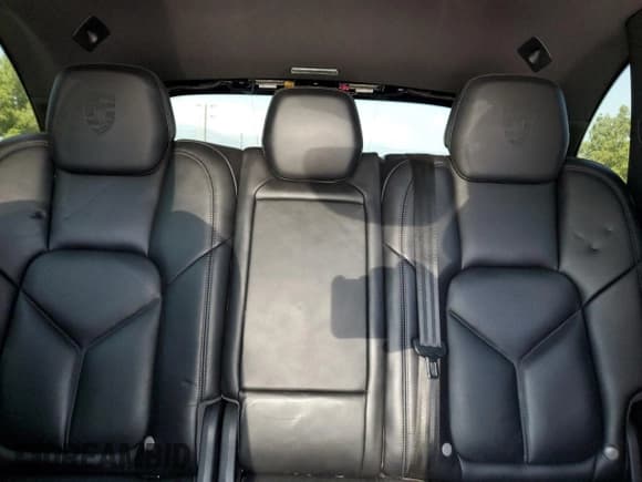 ✅ 2017 Porsche Cayenne • VIN: WP1AA2A29HKA80250 • Lot: 71291675. Listed on Copart with 74,531 mi. Free auction sales archive from the USA and detailed vehicle history report at DreamBid. Image 10.