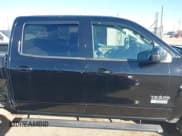 ✅ 2018 Chevrolet Silverado 1500 LT • VIN: 3GCPCREC3JG549623 • Lot: 43623946. Wystawiony na IAAI z przebiegiem 125 398 mil. Bezpłatny archiwum sprzedaży aukcyjnych z USA i szczegółowy raport historii pojazdu na DreamBid. Zdjęcie 13.