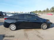 ✅ 2021 Toyota Prius LE • VIN: JTDKAMFUXM3147857 • Lot: 43635437. Wystawiony na IAAI z przebiegiem 105 003 mil. Bezpłatny archiwum sprzedaży aukcyjnych z USA i szczegółowy raport historii pojazdu na DreamBid. Zdjęcie 14.