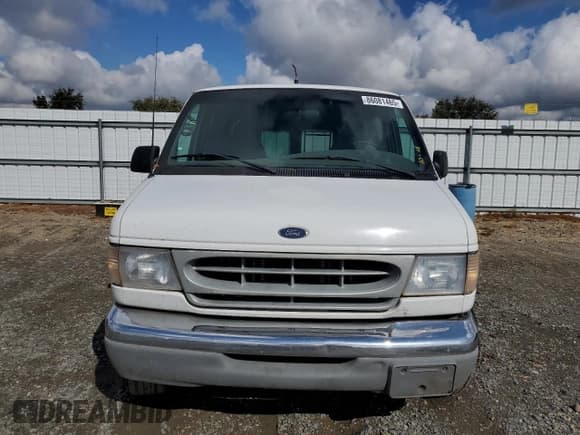 ✅ 2001 Ford Econoline Passenger XL • VIN: 1FBSS31S91HA29444 • Lot: 86081465. Listed on Copart with 639,995 mi. Free auction sales archive from the USA and detailed vehicle history report at DreamBid. Image 5.