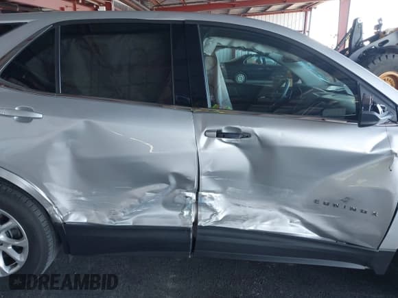 ✅ 2020 Chevrolet Equinox LT • VIN: 3GNAXJEV9LS529025 • Лот: 43508540. Опубликован ранее на IAAI с пробегом 108 058 миль. Бесплатный доступ к архиву аукционных продаж из США и подробный отчёт об истории автомобиля на DreamBid. Изображение 13.