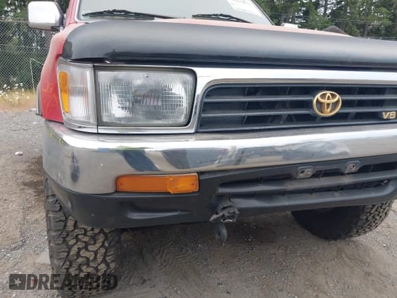 ✅ 1995 Toyota 4Runner • VIN: JT3VN39W3S0185068 • Lot: 42415871. Listed on IAAI with 209,656 mi. Free auction sales archive from the USA and detailed vehicle history report at DreamBid. Image 6.