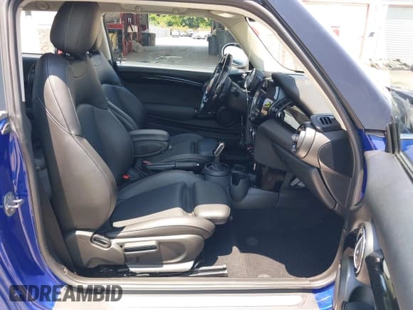 ✅ 2020 MINI Hardtop Cooper S • VIN: WMWXR5C07L2L84068 • Лот: 42512918. Опубликован ранее на IAAI с пробегом 58 479 миль. Бесплатный доступ к архиву аукционных продаж из США и подробный отчёт об истории автомобиля на DreamBid. Изображение 5.