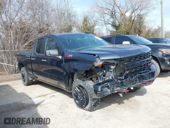 ✅ 2020 Chevrolet Silverado 1500 Custom Trail Boss • VIN: 1GCRYCEFXLZ232491 • Lot: 41579907. Wystawiony na IAAI z przebiegiem 62 258 mil. Bezpłatny archiwum sprzedaży aukcyjnych z USA i szczegółowy raport historii pojazdu na DreamBid. Zdjęcie 13.