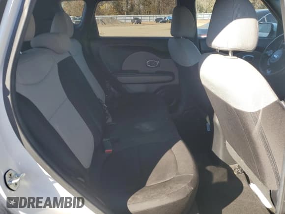 ✅ 2017 Kia Soul • VIN: KNDJN2A20H7420975 • Lot: 91246295. Wystawiony na Copart z przebiegiem 175 473 mil. Bezpłatny archiwum sprzedaży aukcyjnych z USA i szczegółowy raport historii pojazdu na DreamBid. Zdjęcie 11.